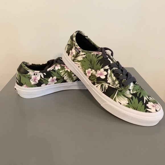 dark green vans shoes